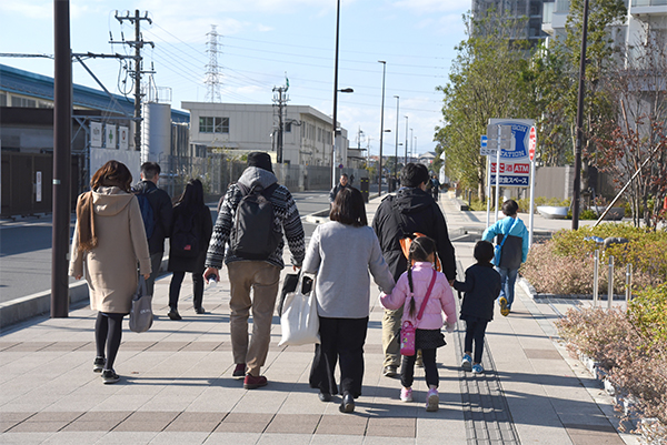 冬の晴れた朝に会場までみんなで歩くのもとても気持ちがよかったです。